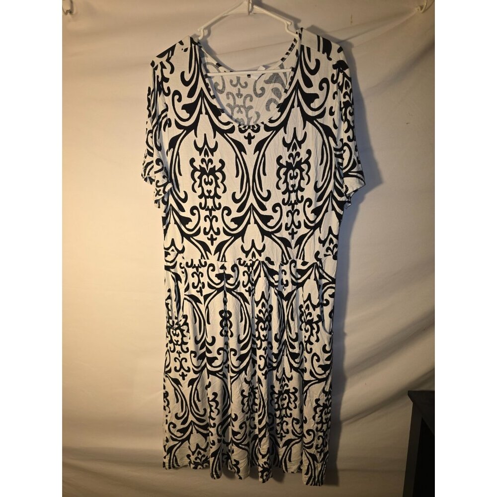 Boho Coastal Grandma Women’s Plus Black white Dress Flattering 3X Stretch Indie